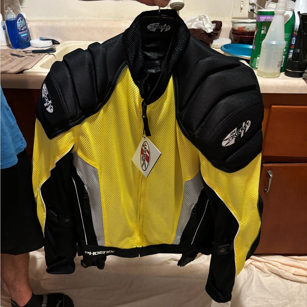 Joe rocket Phoenix 4.0 new with tags motorcycle jacket with liner and hangers